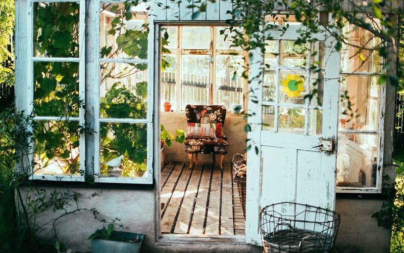 Lakeside Cottage